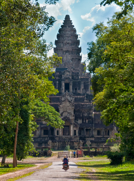 Siem Reap Explorer - A Week of Angkor Adventure